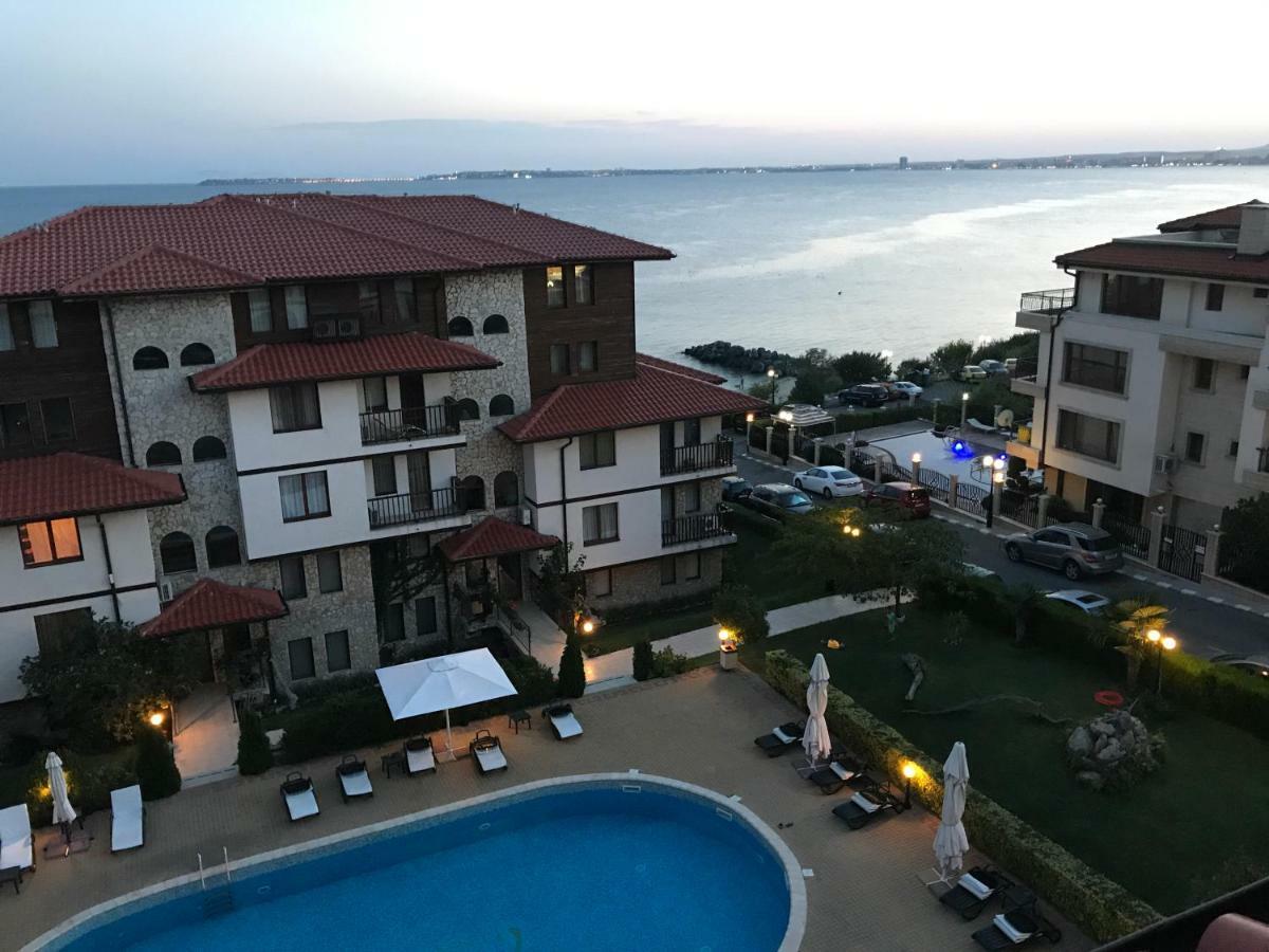 Bademite Residence Apartments Свети-Влас Экстерьер фото