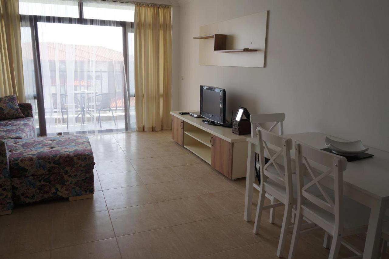 Bademite Residence Apartments Свети-Влас Экстерьер фото