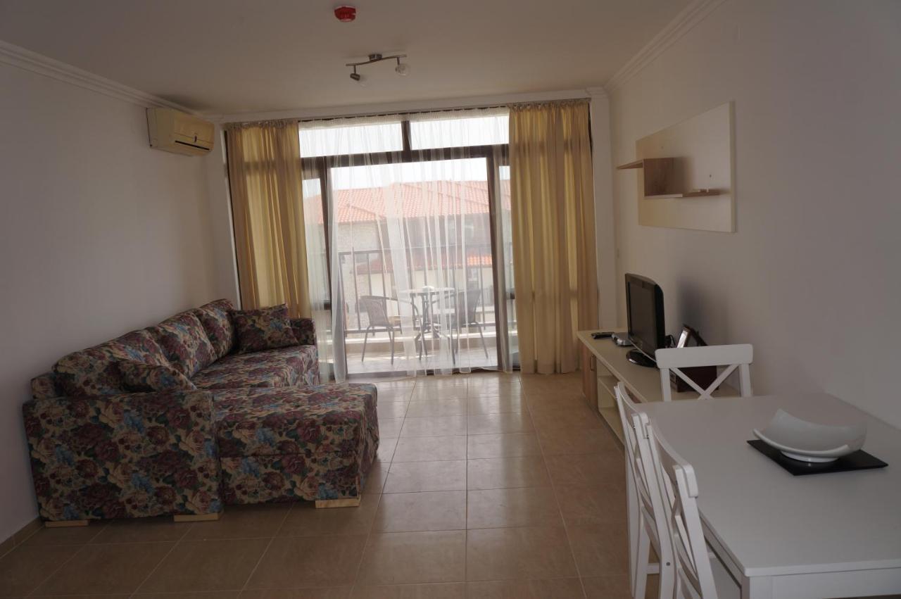 Bademite Residence Apartments Свети-Влас Экстерьер фото