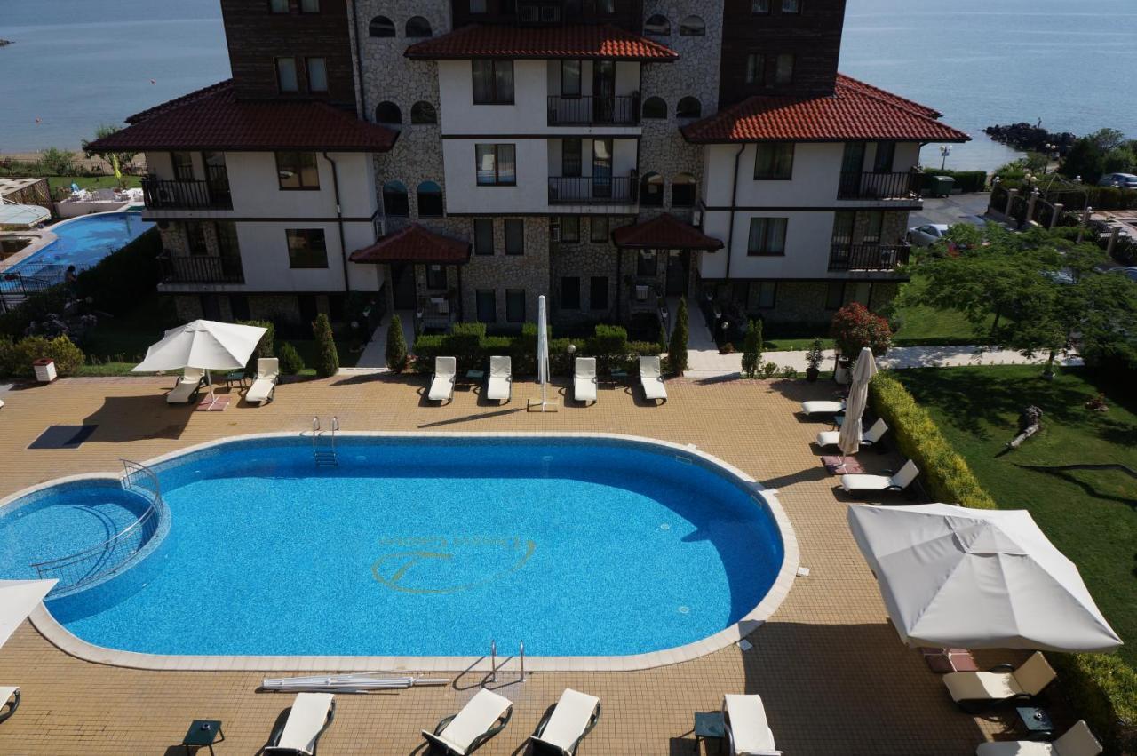 Bademite Residence Apartments Свети-Влас Экстерьер фото